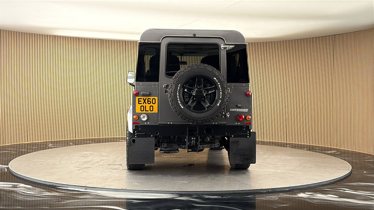 More views of Land Rover Defender 90