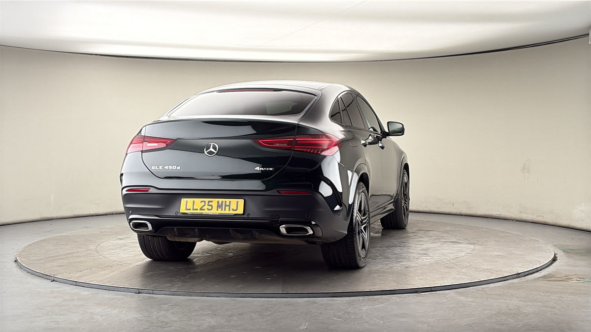 More views of Mercedes-Benz GLE