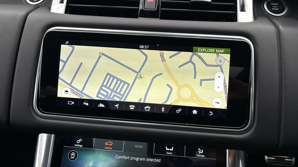 Land Rover Range Rover Sport Image 17