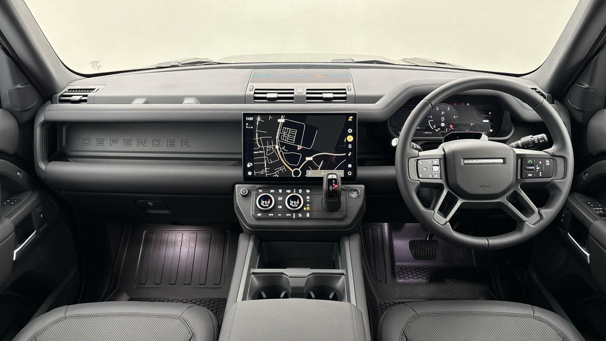 Land Rover Defender 110 Urban Image 12