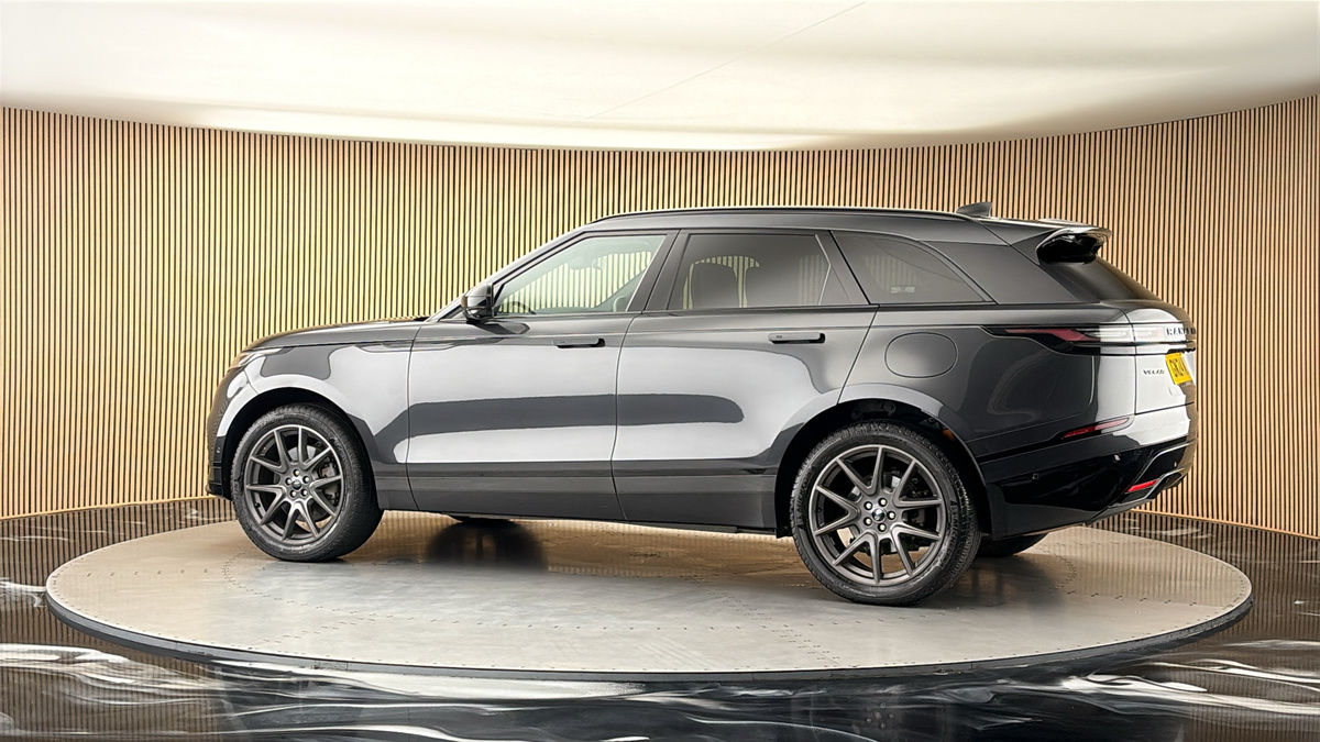 More views of Land Rover Range Rover Velar