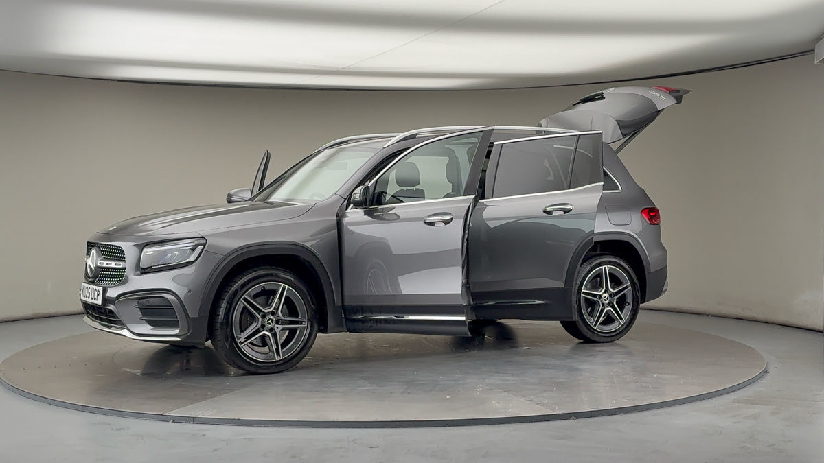 More views of Mercedes-Benz GLB