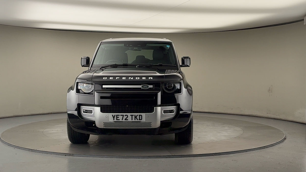 Land Rover Defender 110 Image 3