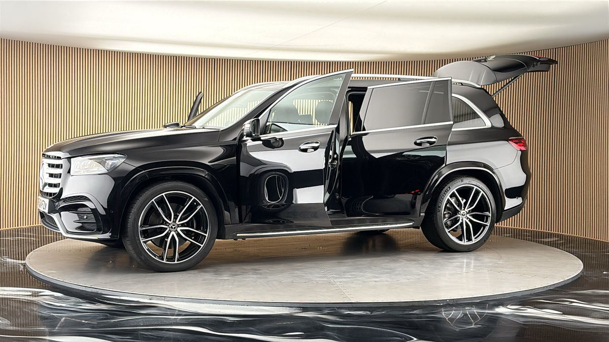 More views of Mercedes-Benz GLS