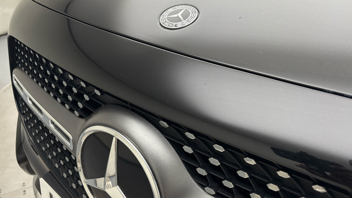 Mercedes-Benz GLB Image 24