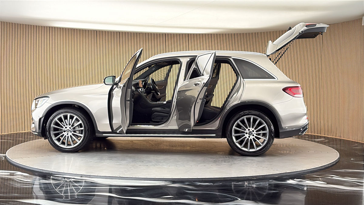 More views of Mercedes-Benz GLC