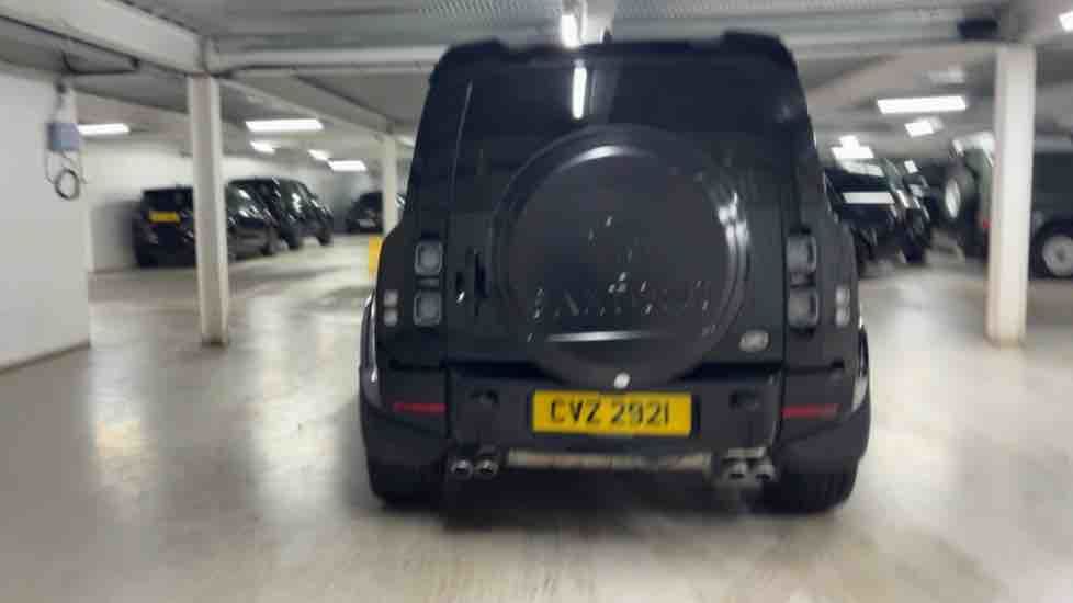 More views of Land Rover Defender 90