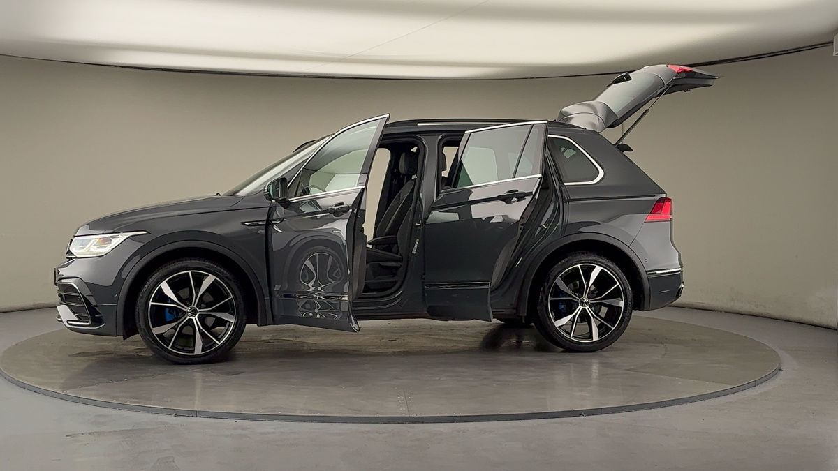 More views of Volkswagen Tiguan