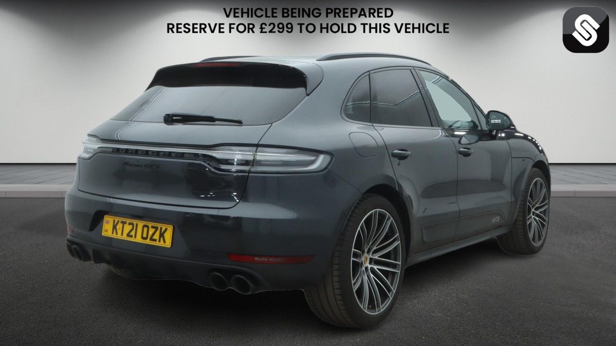 More views of Porsche Macan