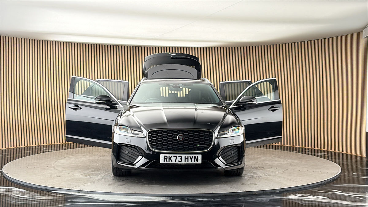 More views of Jaguar XF