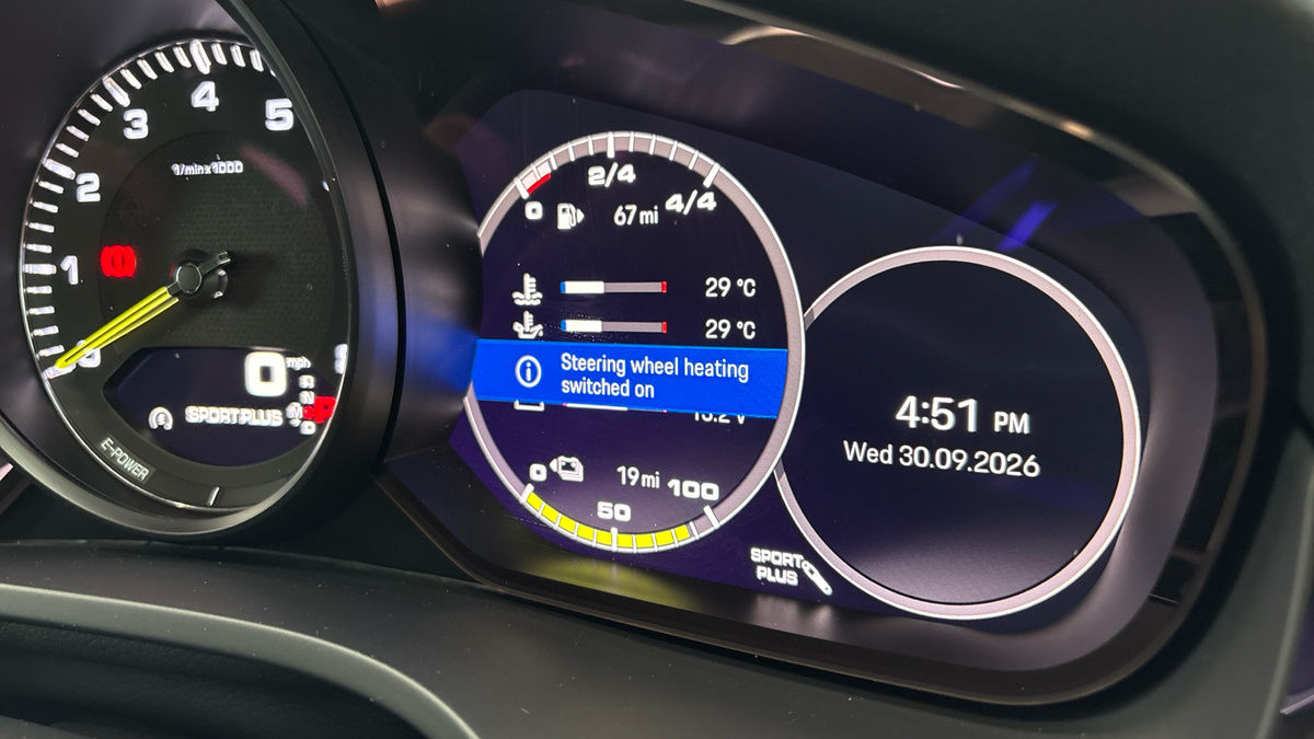Porsche Cayenne Image 38