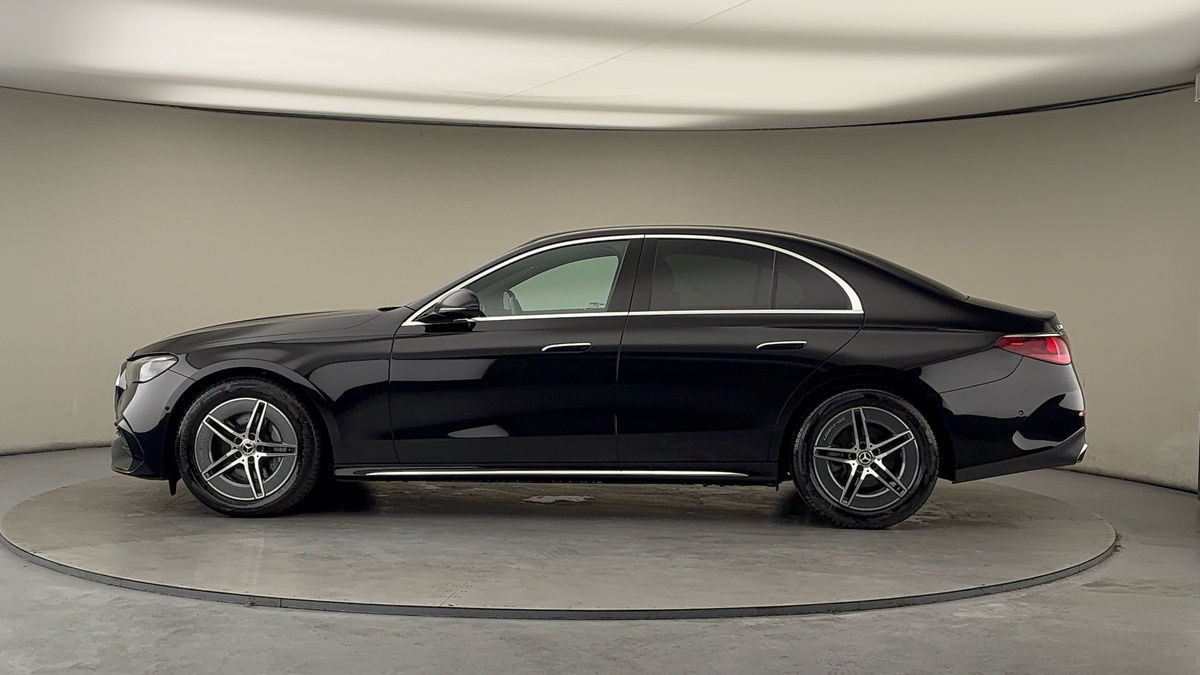 Mercedes-Benz E Class Image 15