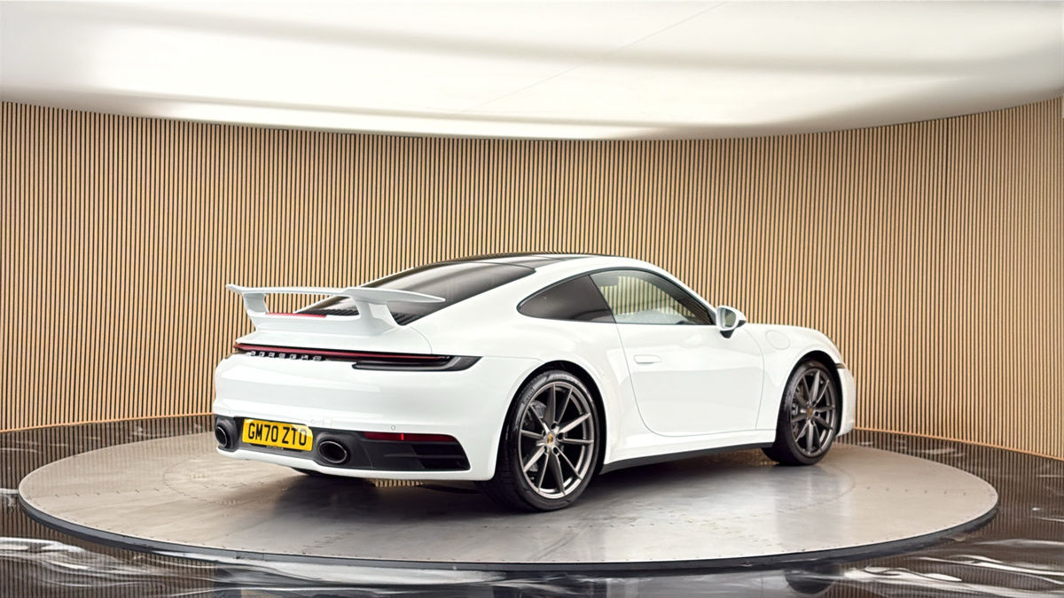 Porsche 911 Image 21