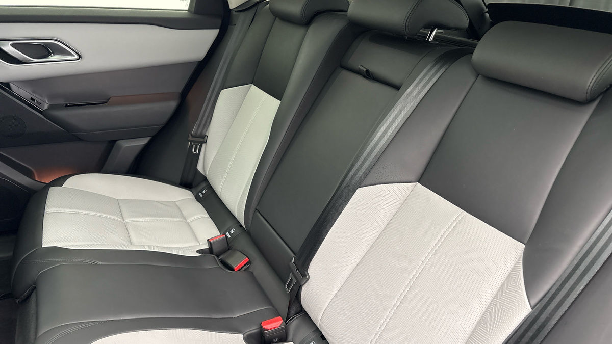 Land Rover Range Rover Velar Image 8