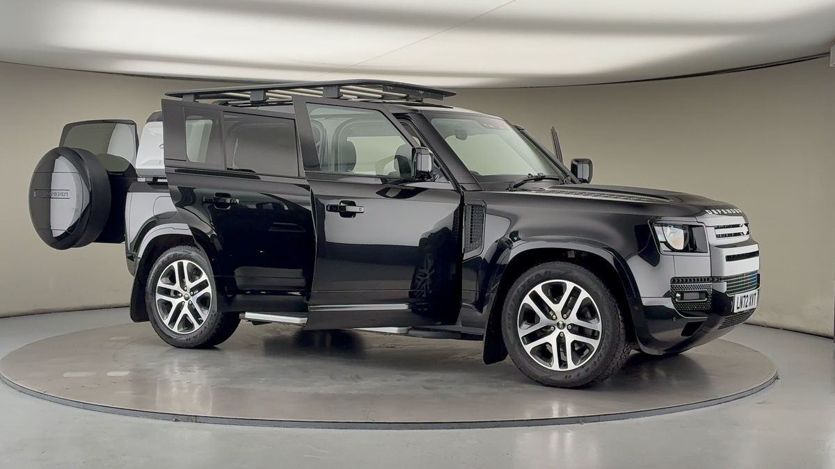 More views of Land Rover Defender 110