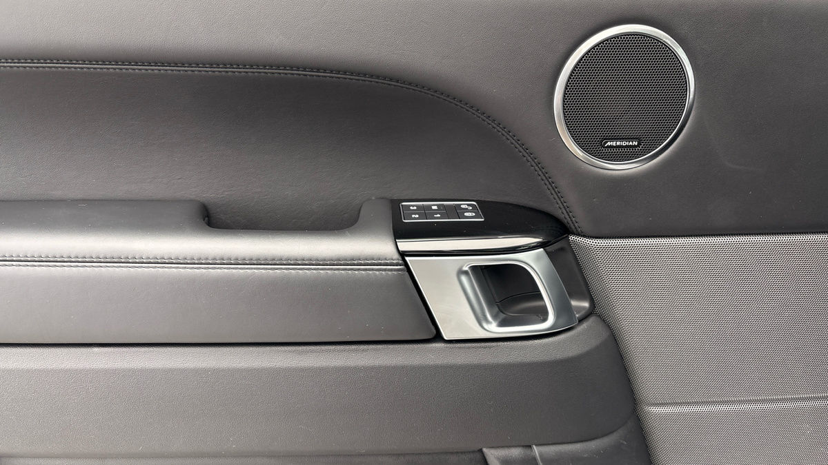 Land Rover Range Rover Sport Image 19