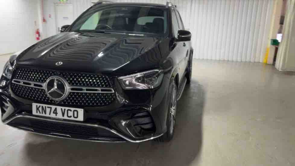 More views of Mercedes-Benz GLE