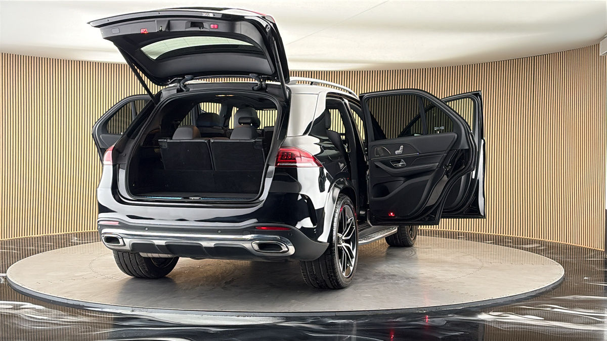 More views of Mercedes-Benz GLE