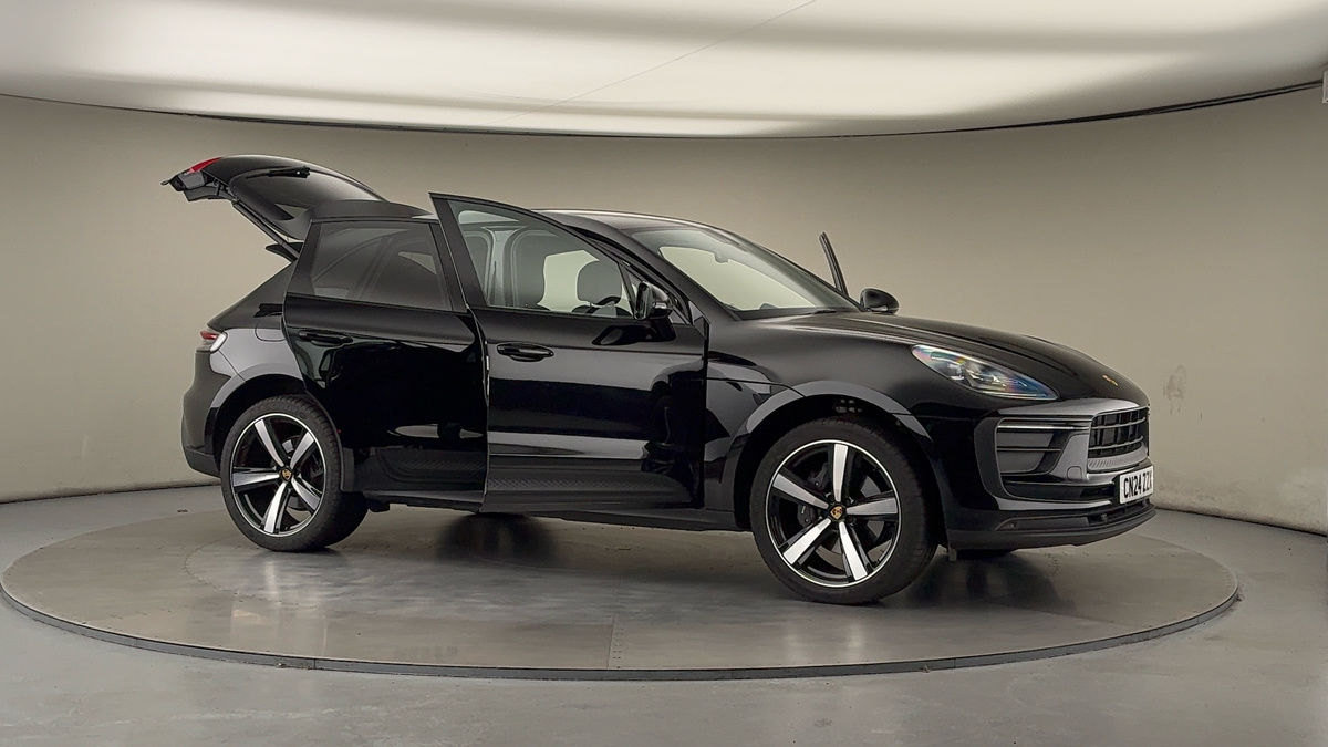 More views of Porsche Macan