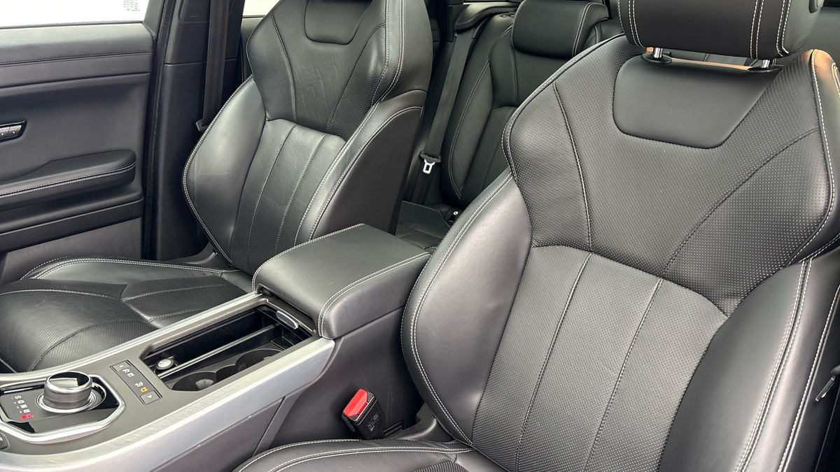 Land Rover Range Rover Evoque Image 28