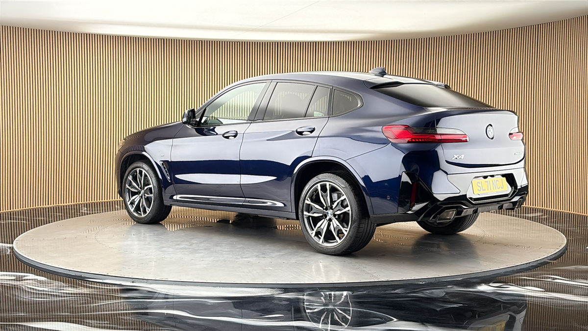 More views of BMW X4