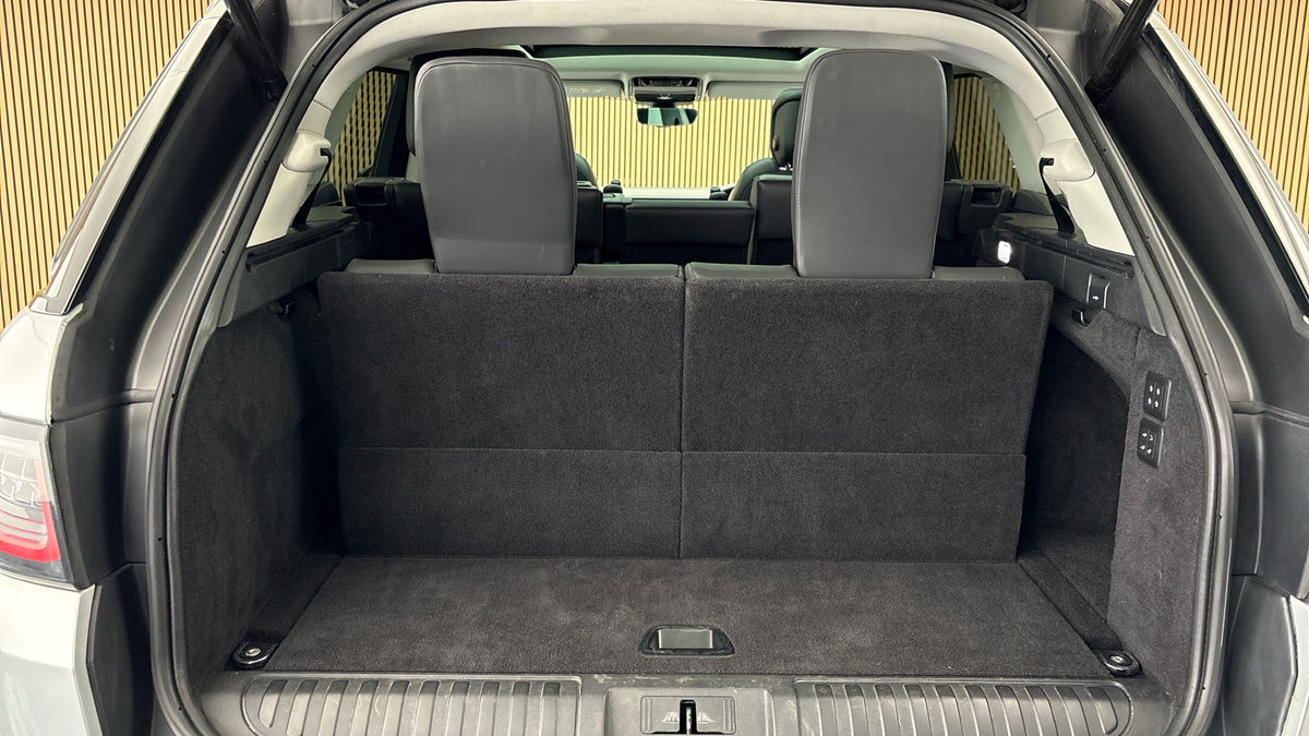Land Rover Range Rover Sport Image 11