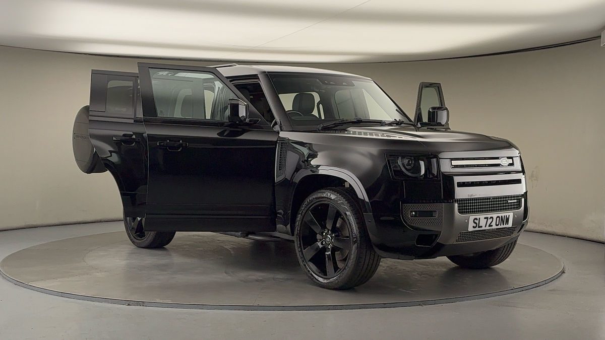 More views of Land Rover Defender 110