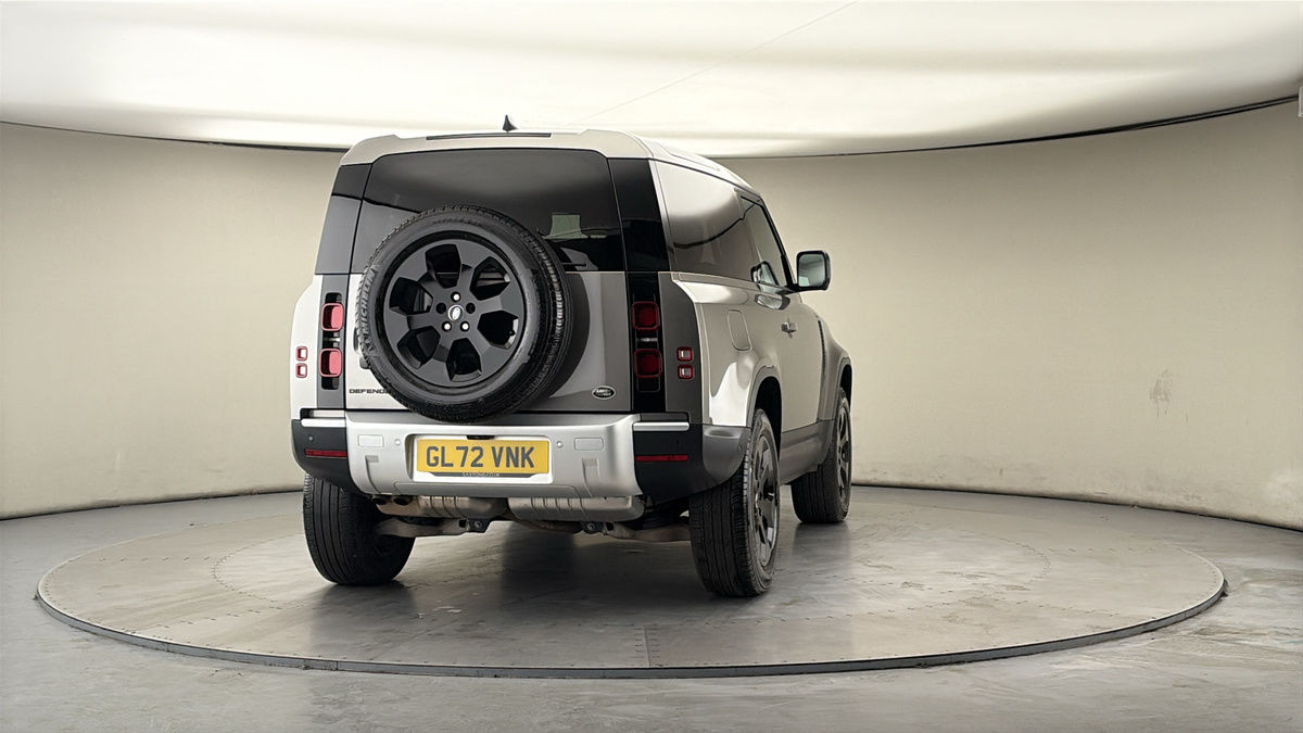 More views of Land Rover Defender 90