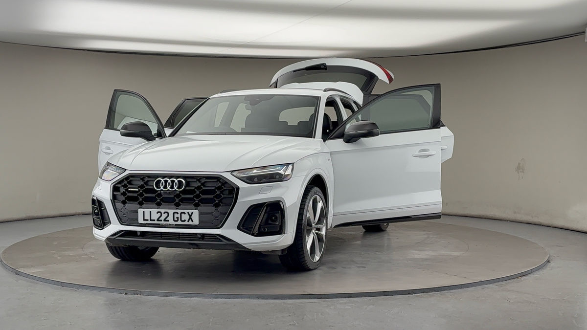 More views of Audi Q5