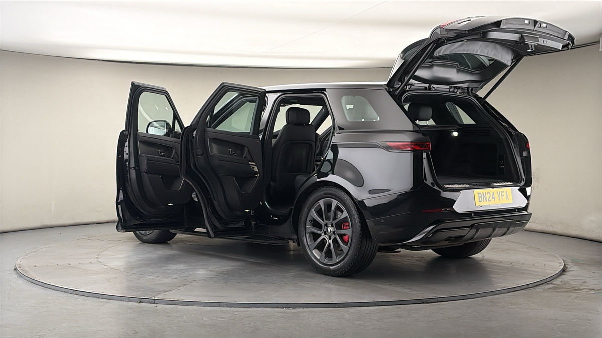 More views of Land Rover Range Rover Sport