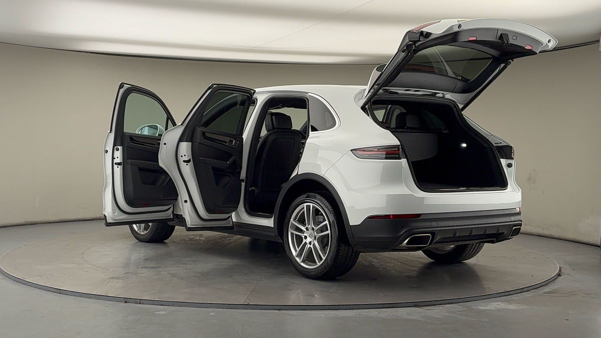 More views of Porsche Cayenne