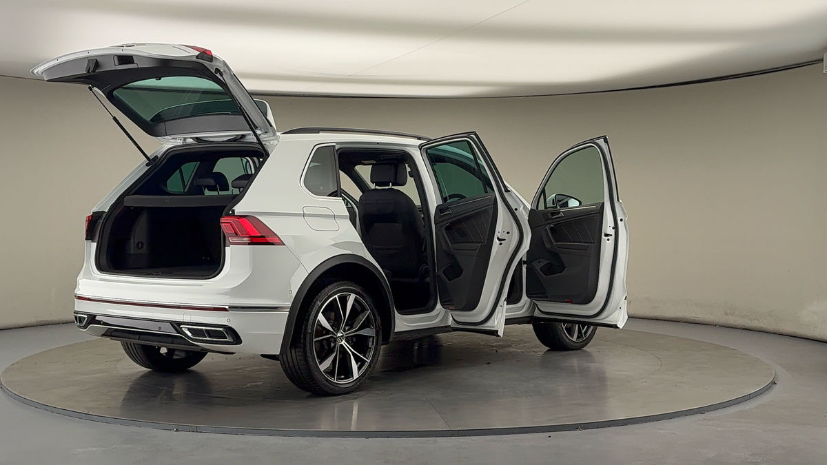 More views of Volkswagen Tiguan