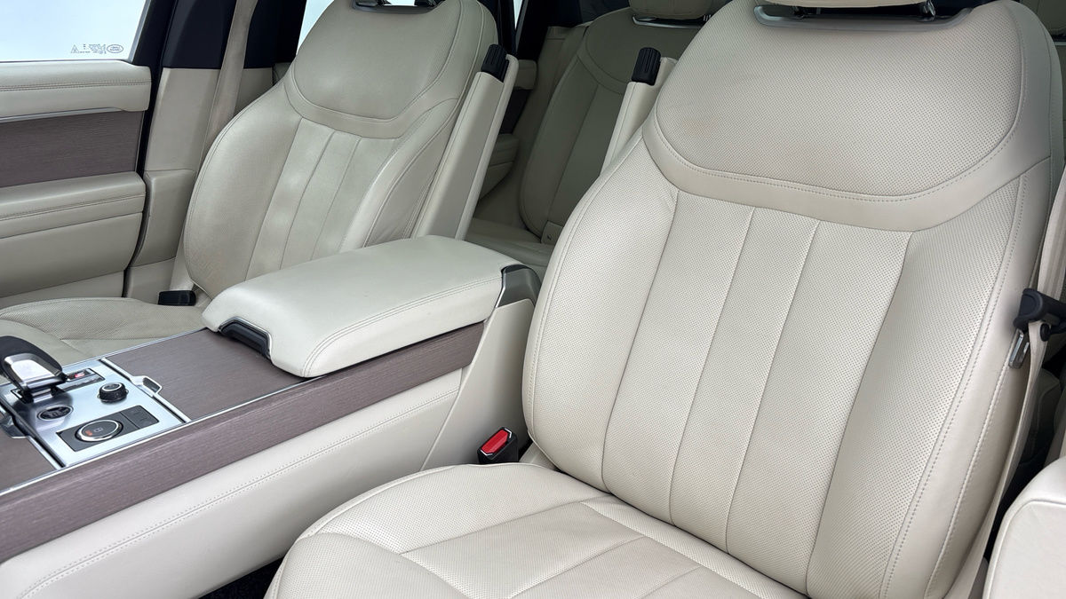 Land Rover Range Rover Image 7