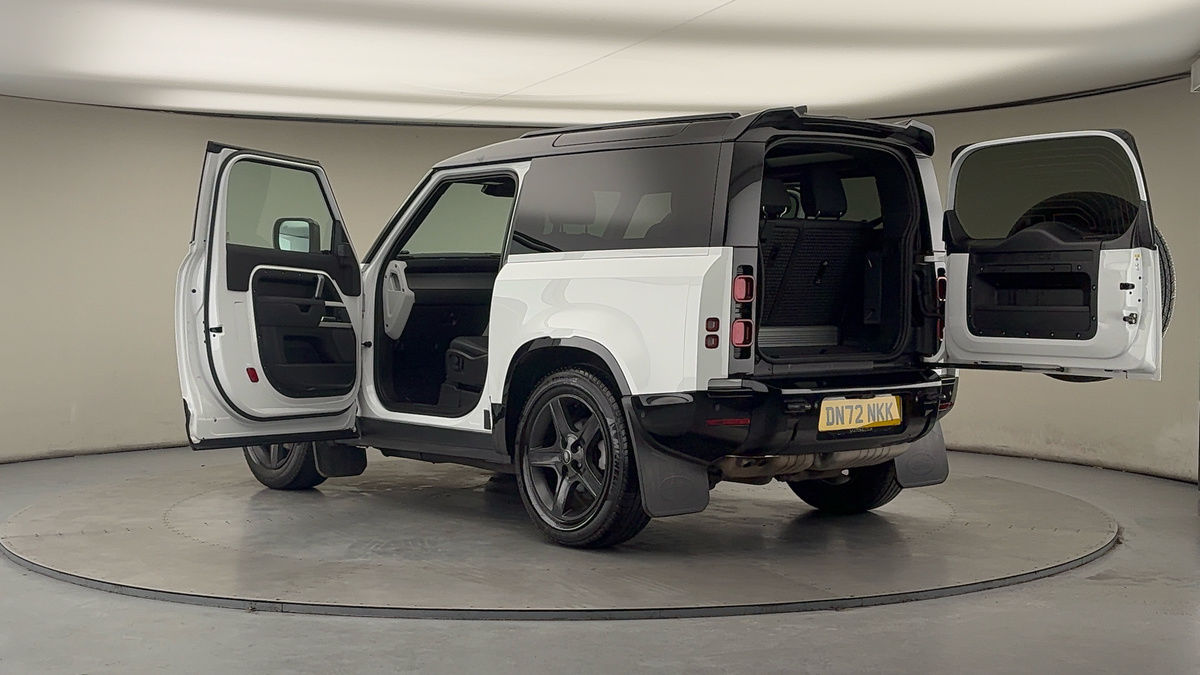 More views of Land Rover Defender 90