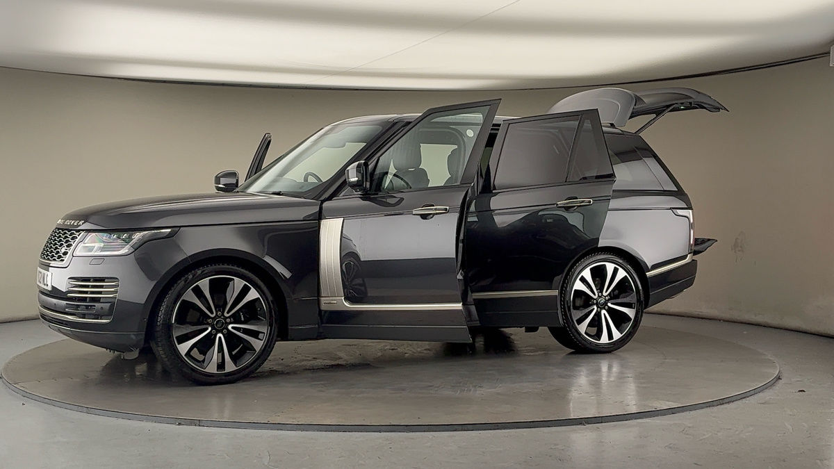 More views of Land Rover Range Rover