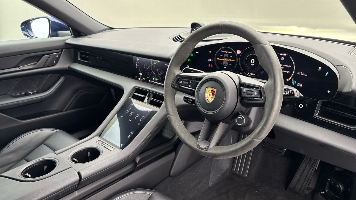 Porsche Taycan Image 5