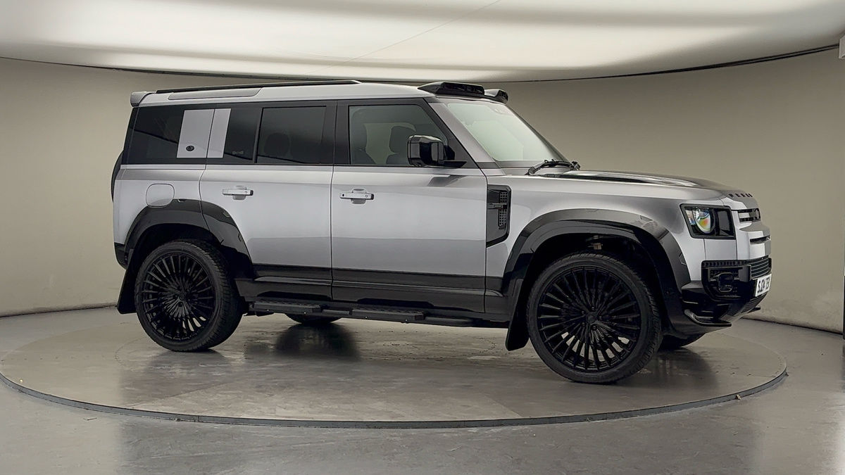 More views of Land Rover Defender 110