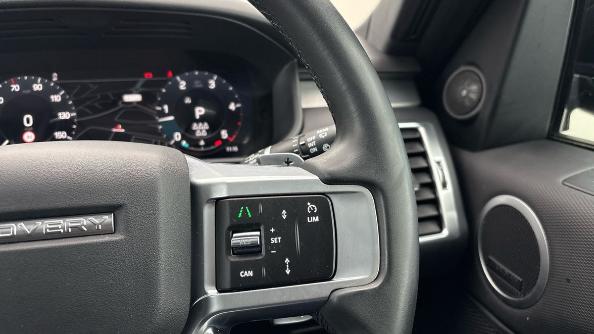 Land Rover Discovery Image 14