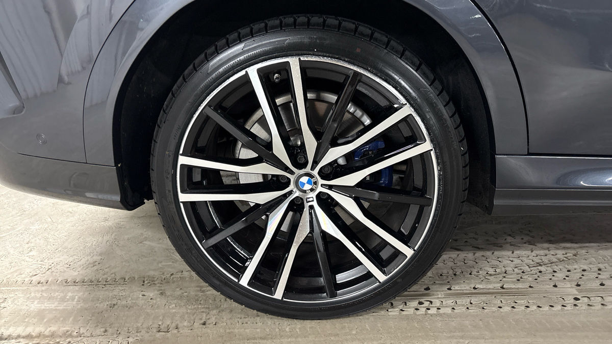 BMW X6 Image 10