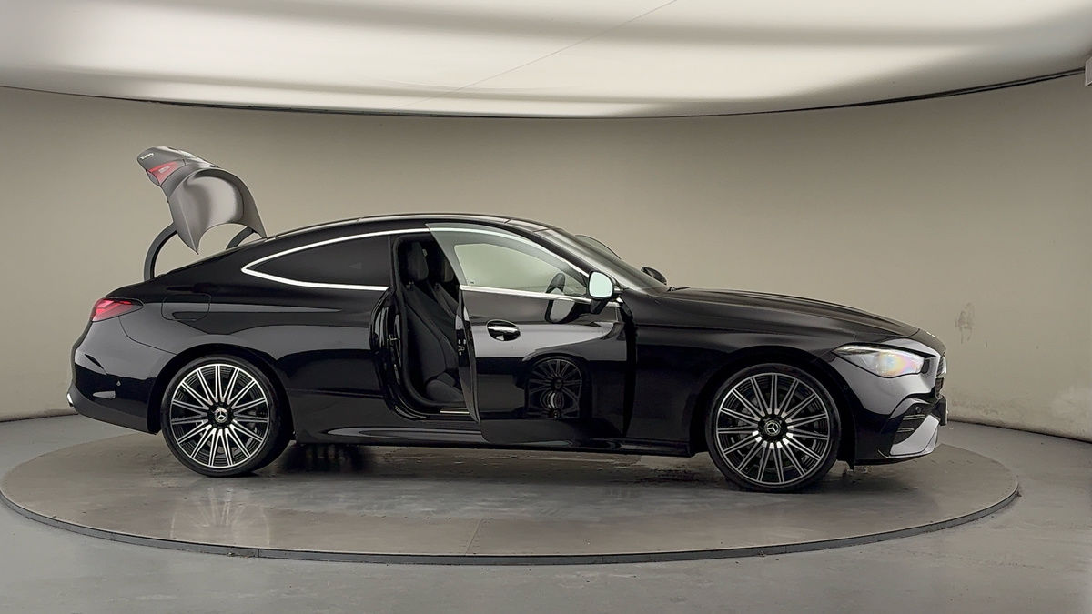 More views of Mercedes-Benz CLE