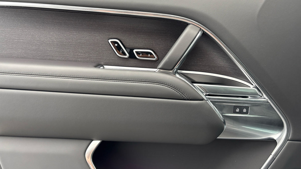 Land Rover Range Rover Image 19