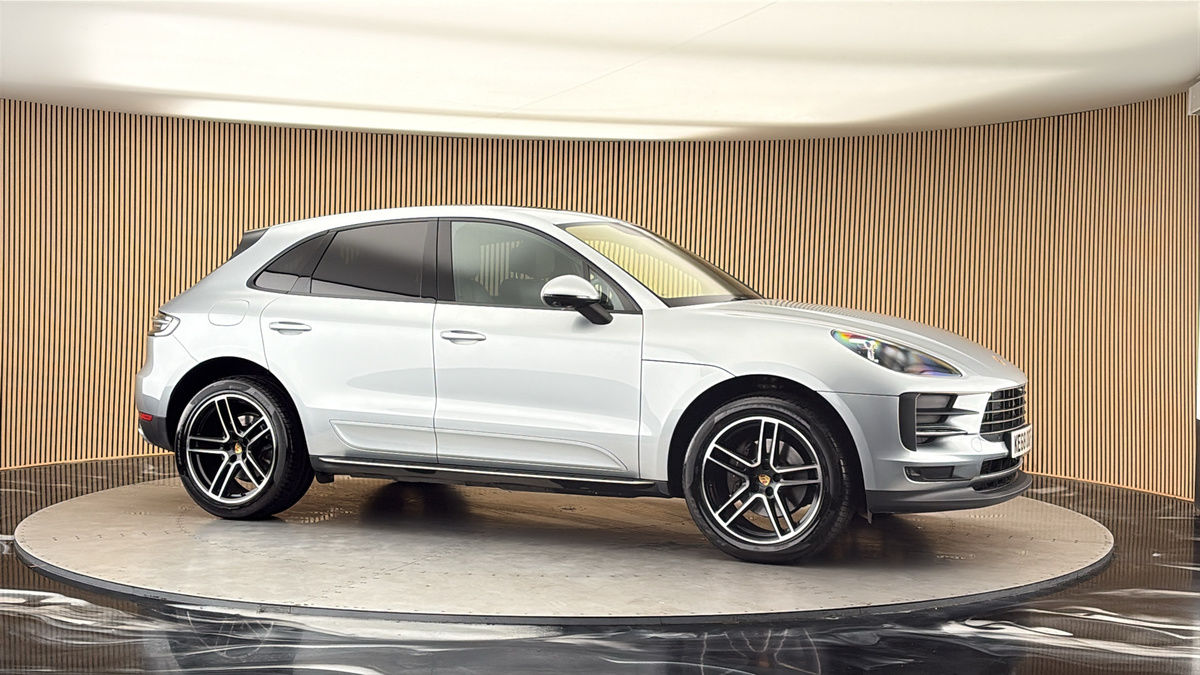 More views of Porsche Macan