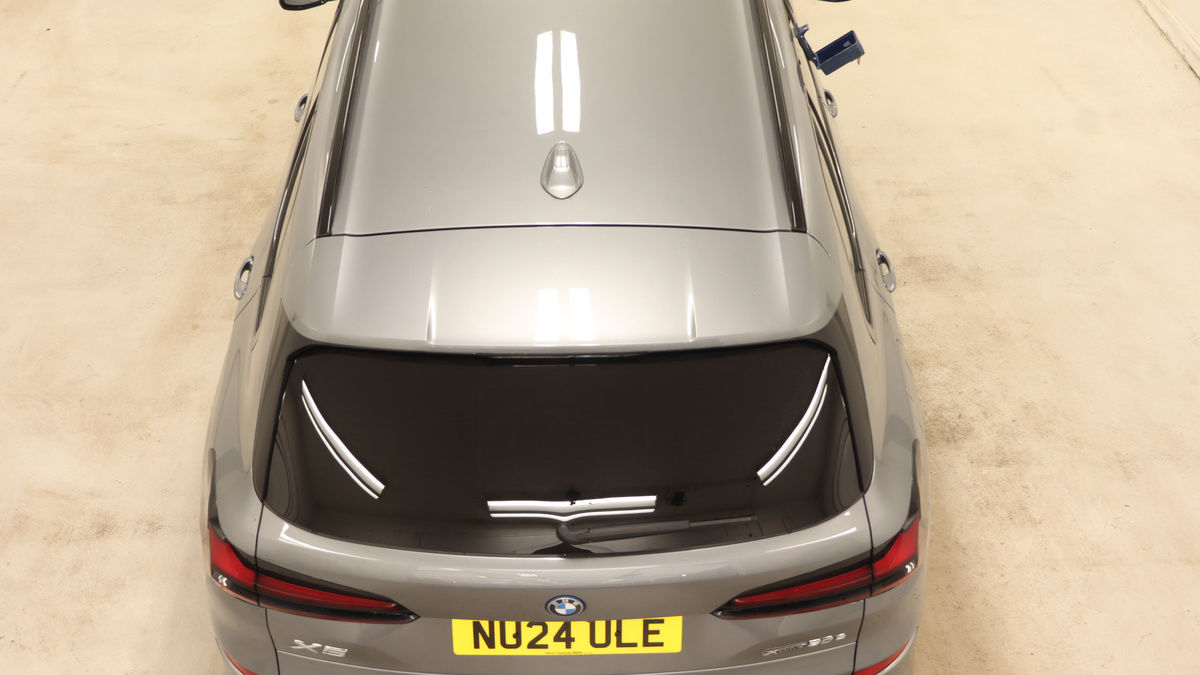 BMW X5 Image 8
