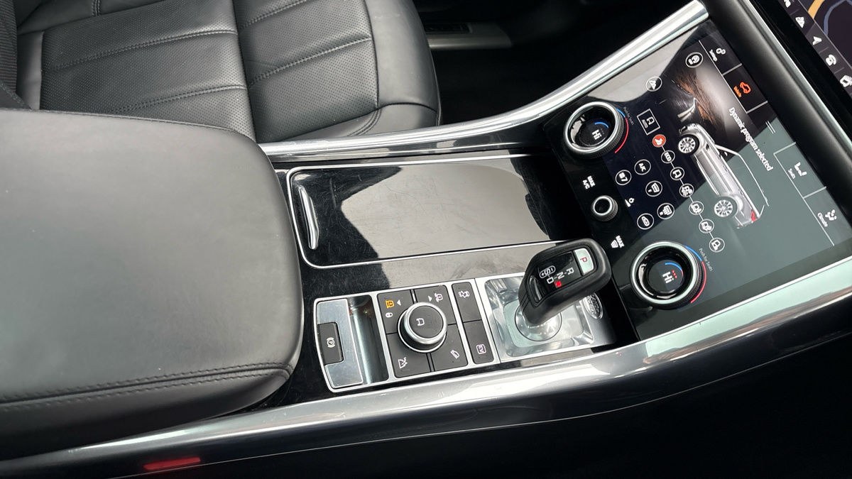 Land Rover Range Rover Sport Image 18