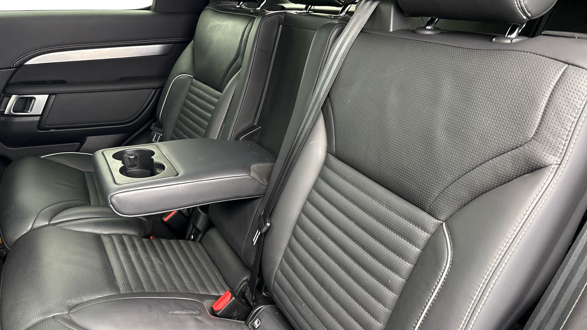 Land Rover Discovery Image 9