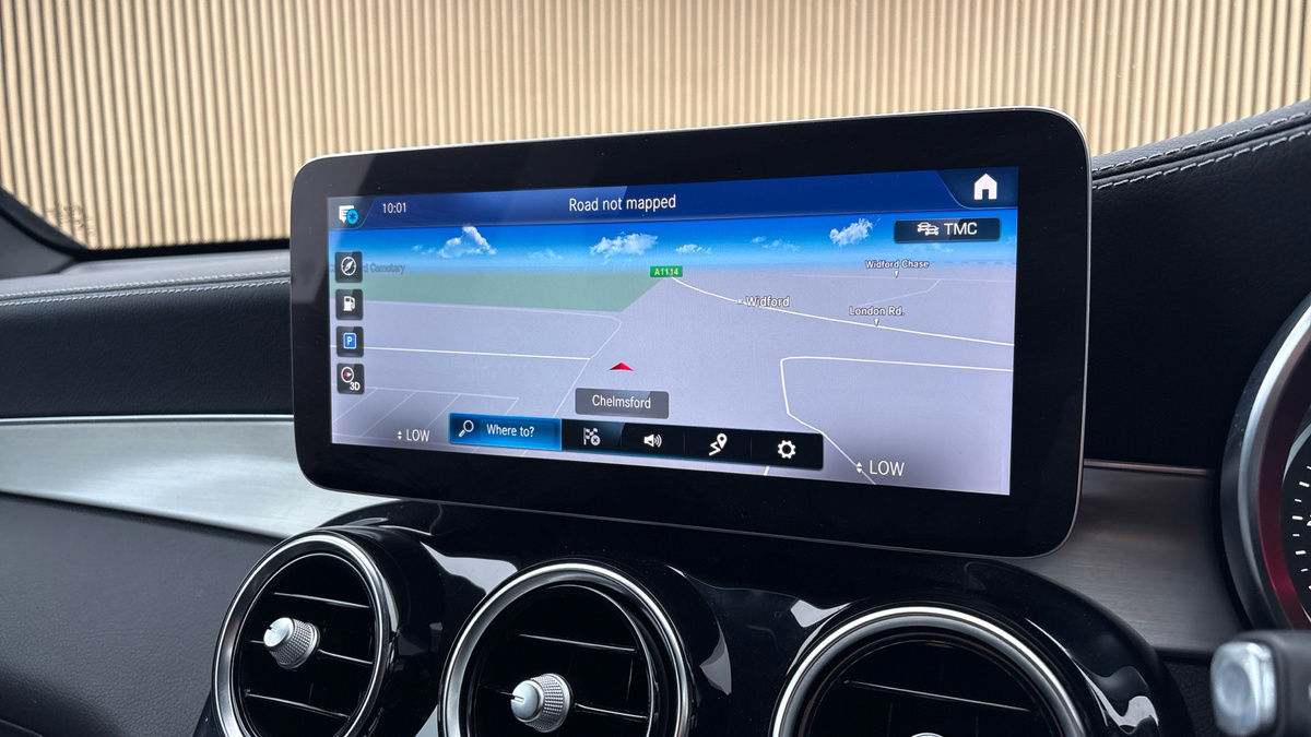 Mercedes-Benz GLC Image 17