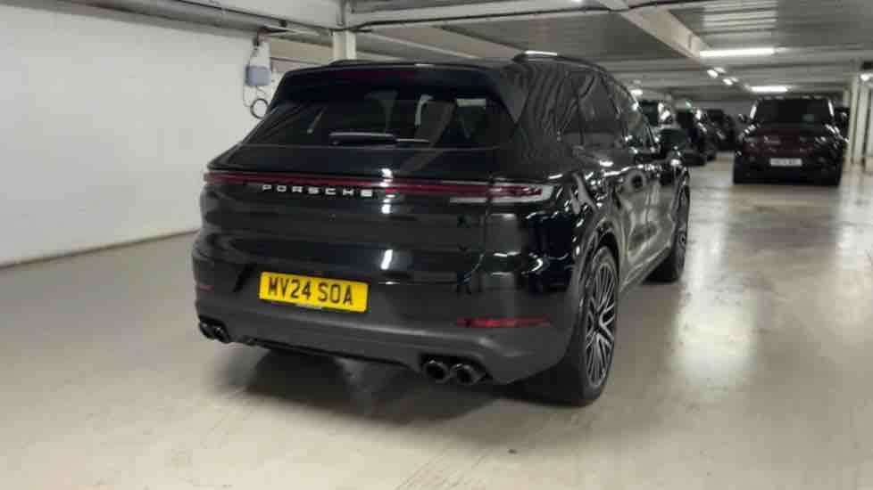 More views of Porsche Cayenne
