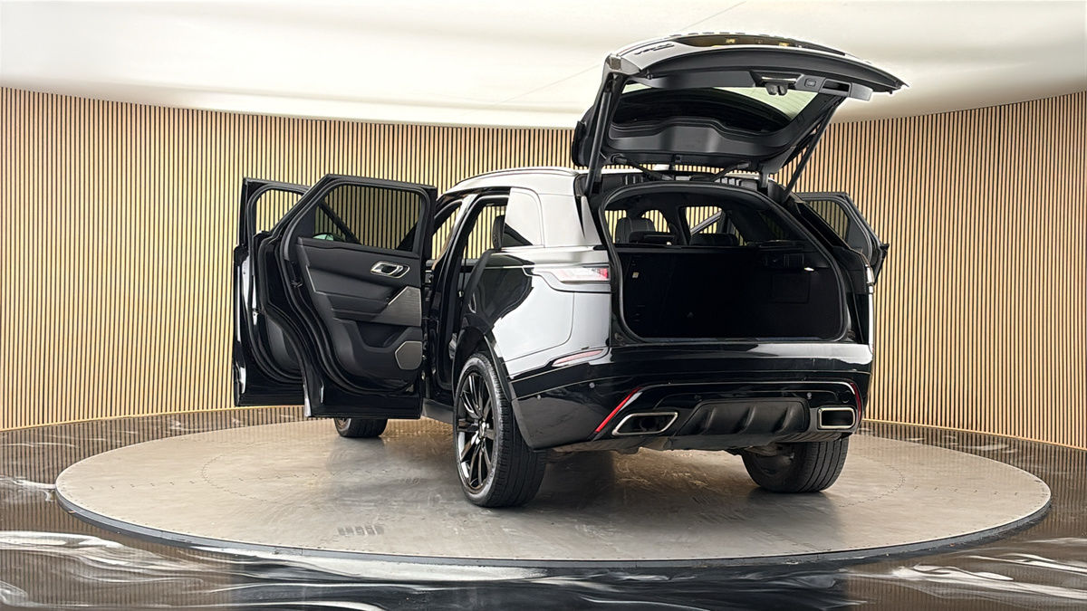 More views of Land Rover Range Rover Velar