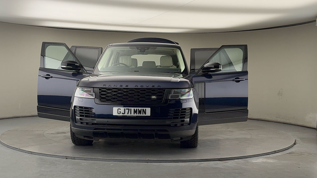 More views of Land Rover Range Rover