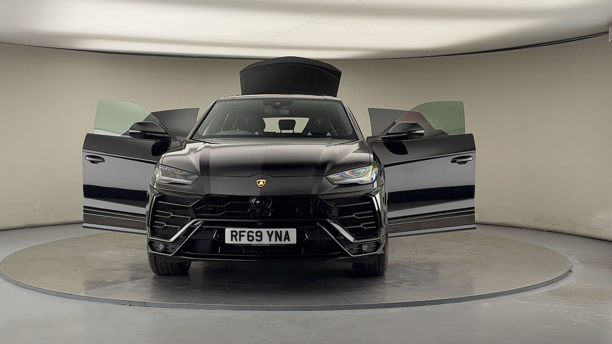More views of Lamborghini Urus